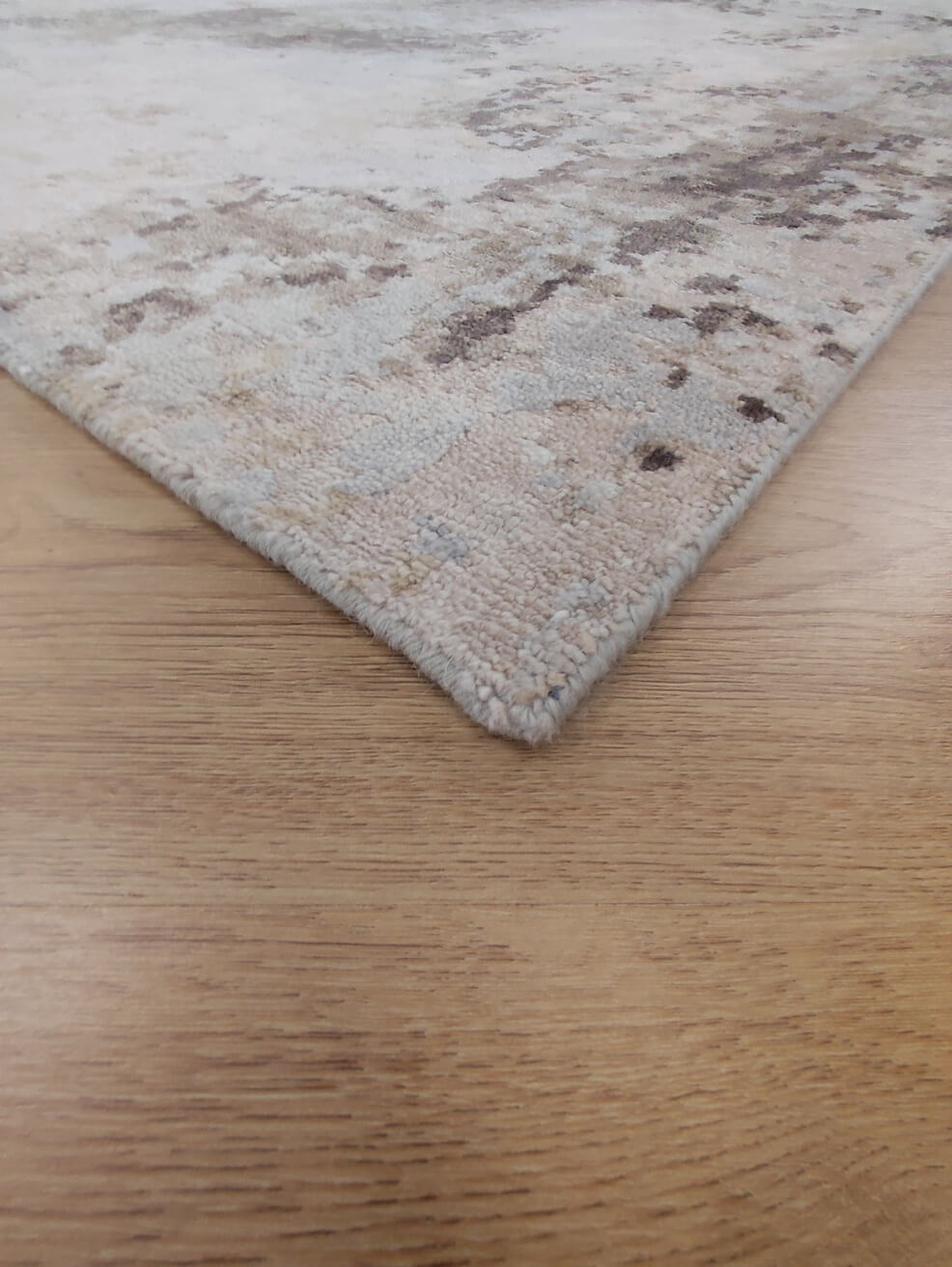 Modern rug Ikat Royal