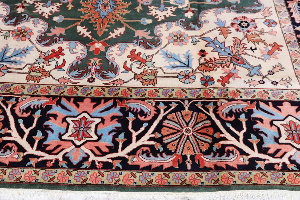 Persian rug Heriz