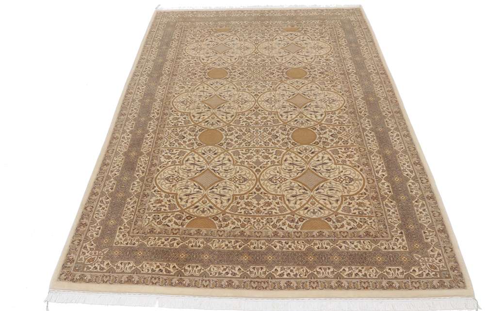 Oriental rug Isfahan