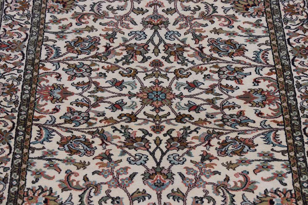 Oriental rug Kashmir