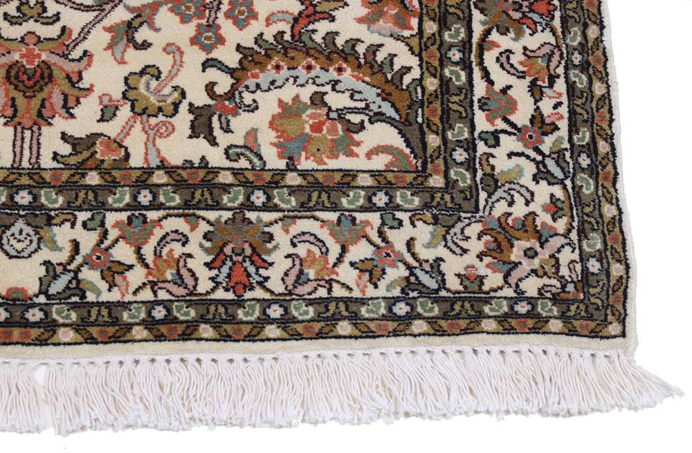 Oriental rug Kashmir