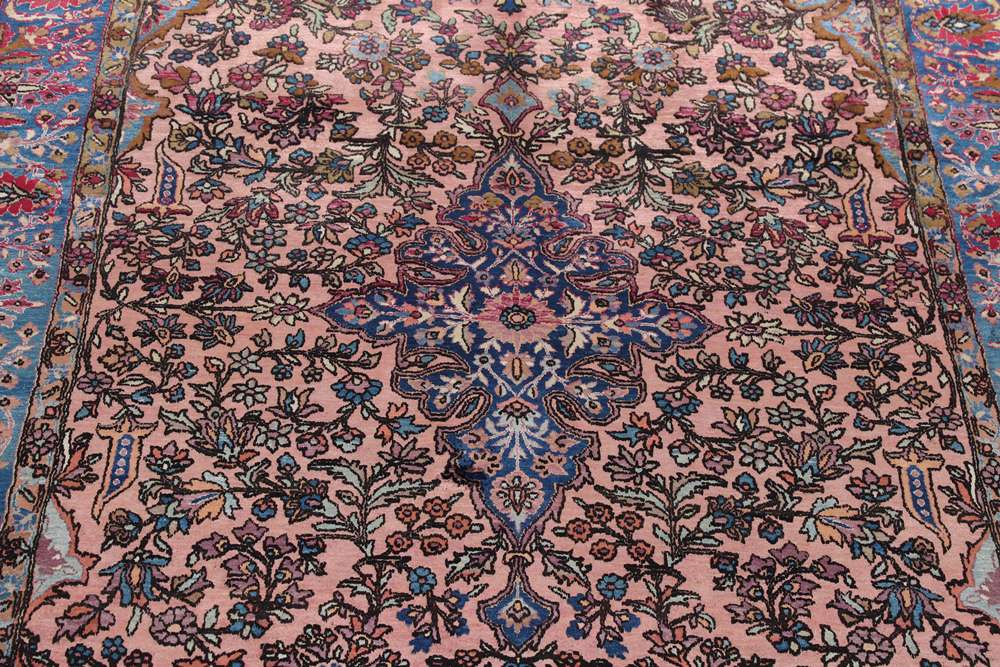 Persian rug Kashan