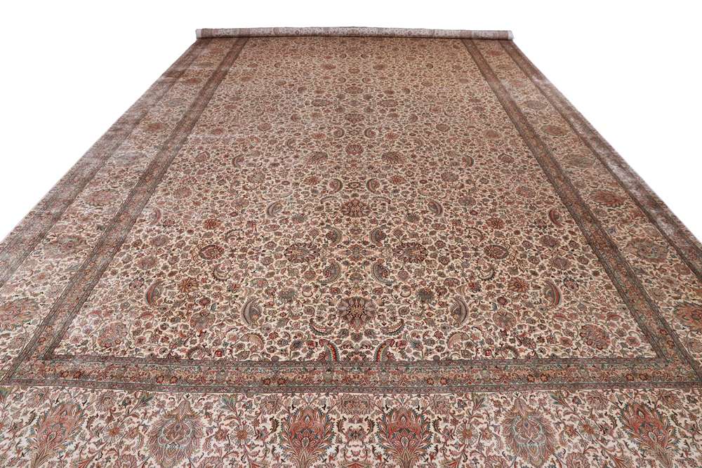 Oriental rug Kashmir