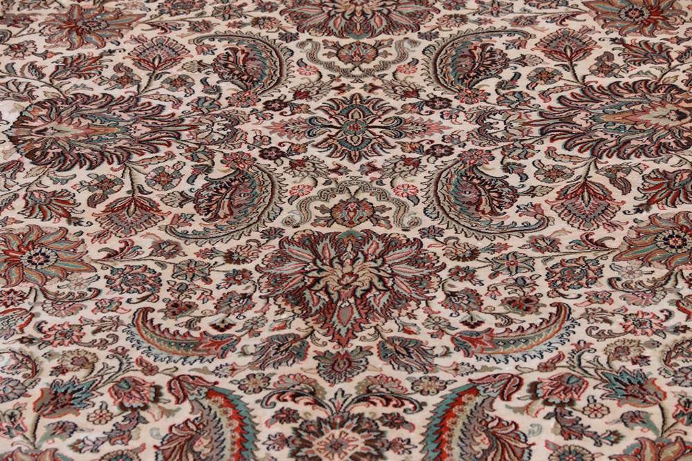 Oriental rug Kashmir