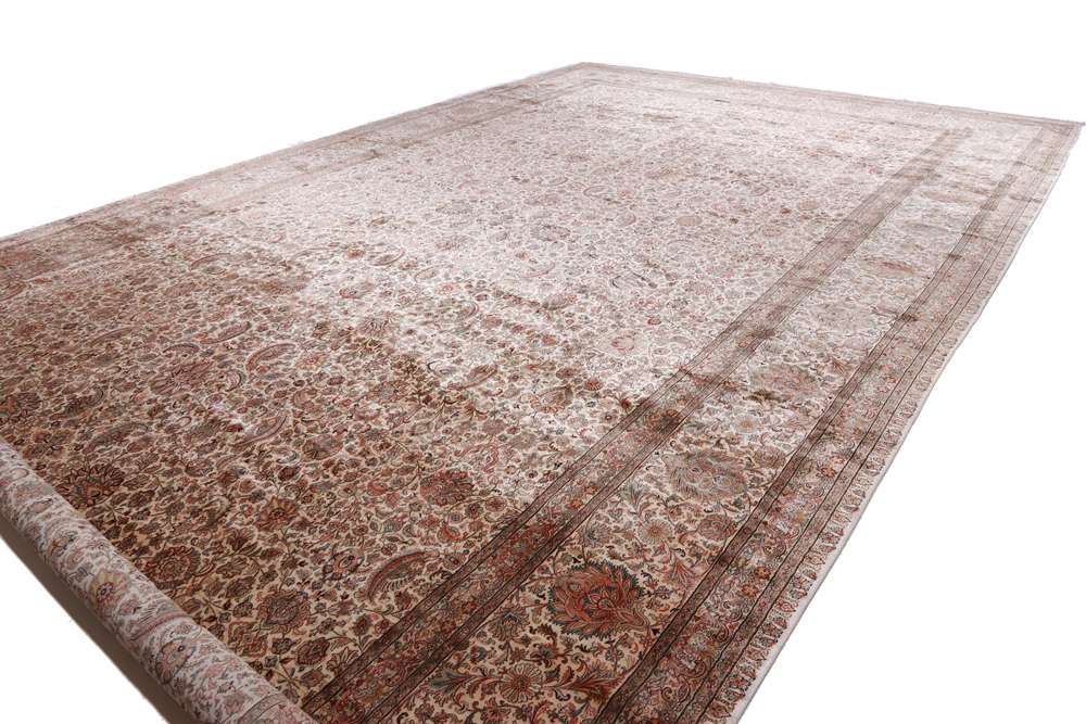 Oriental rug Kashmir