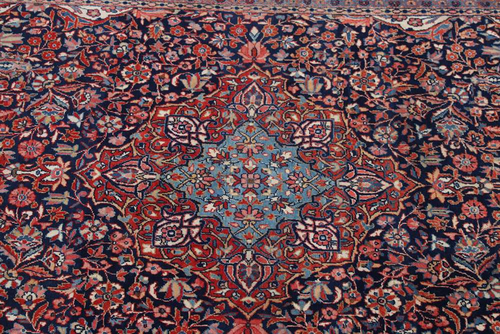 Persian rug Kashan