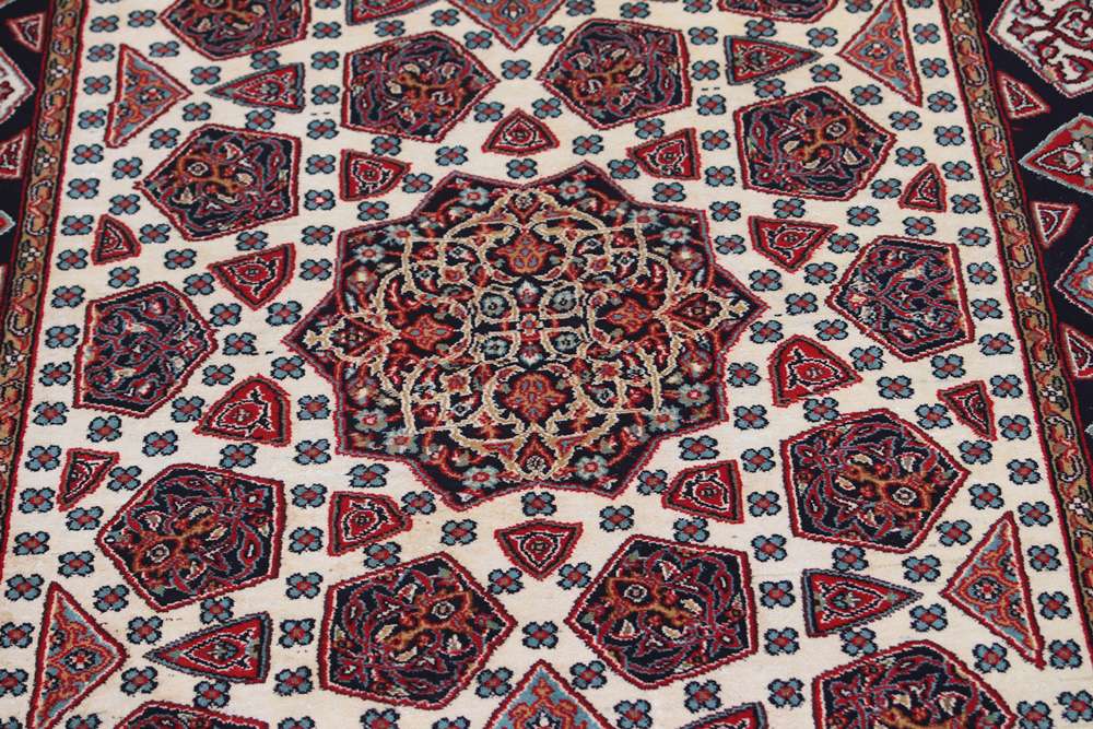 Oriental rug Kashmir