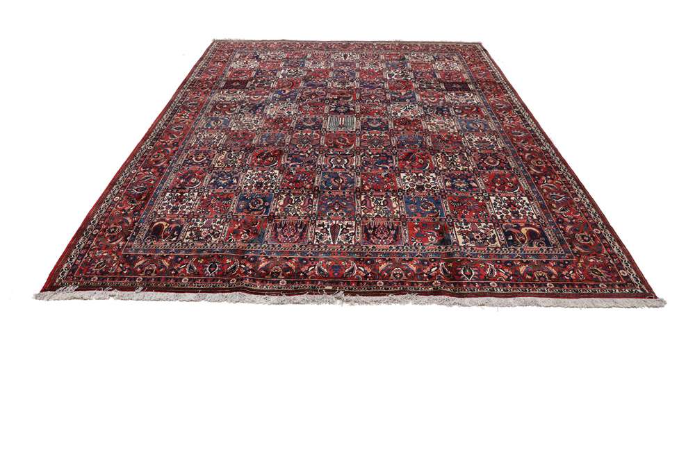Persian rug Bakhtiar
