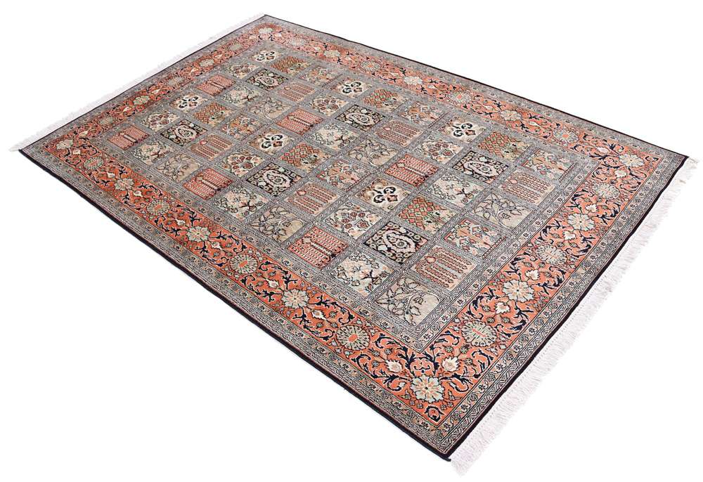 Oriental rug Kashmir