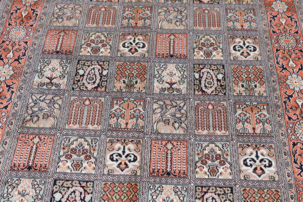 Oriental rug Kashmir