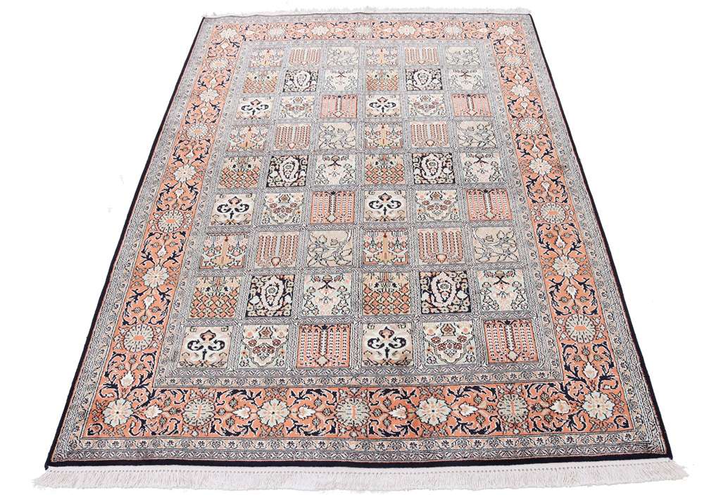 Oriental rug Kashmir