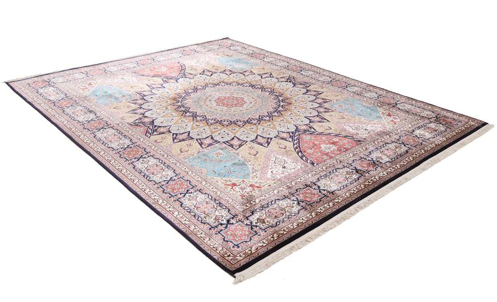 Oriental rug Kashmir