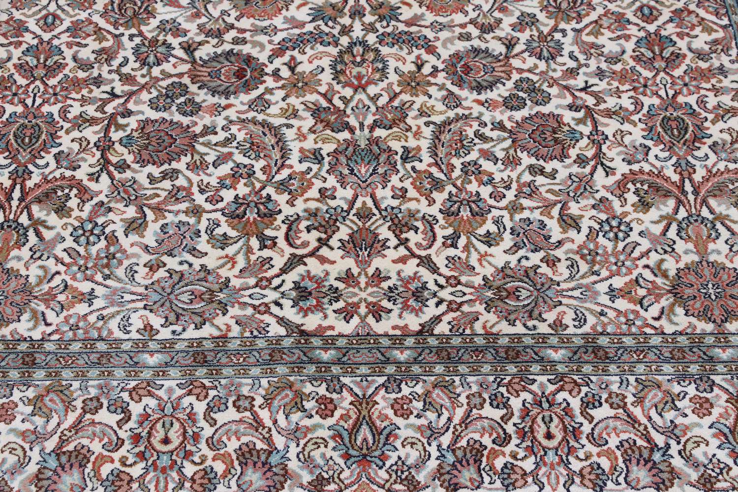 Oriental rug Kashmir