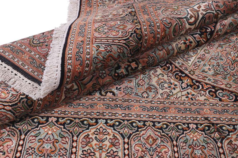Oriental rug Kashmir