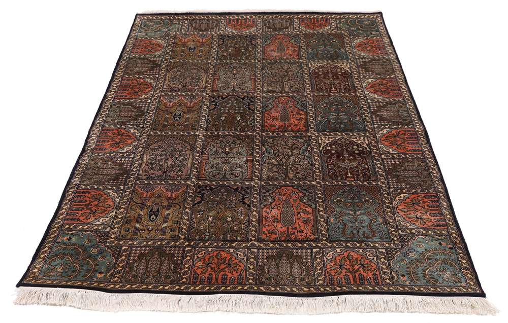 Oriental rug Kashmir
