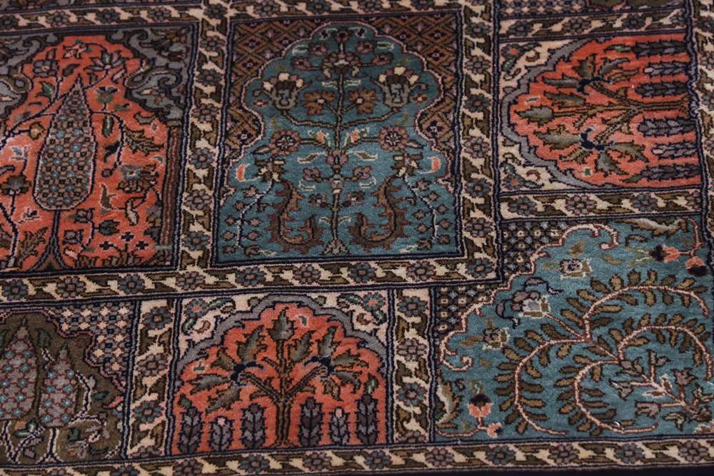 Oriental rug Kashmir