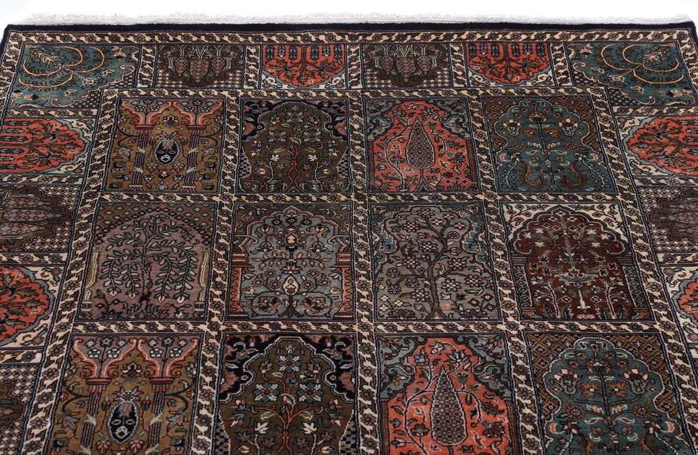 Oriental rug Kashmir