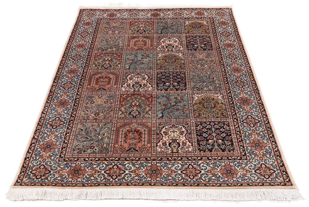 Oriental rug Kashmir