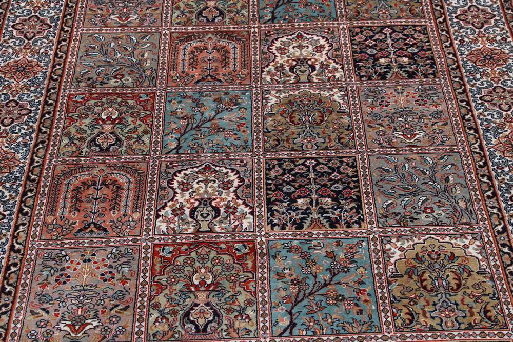 Oriental rug Kashmir
