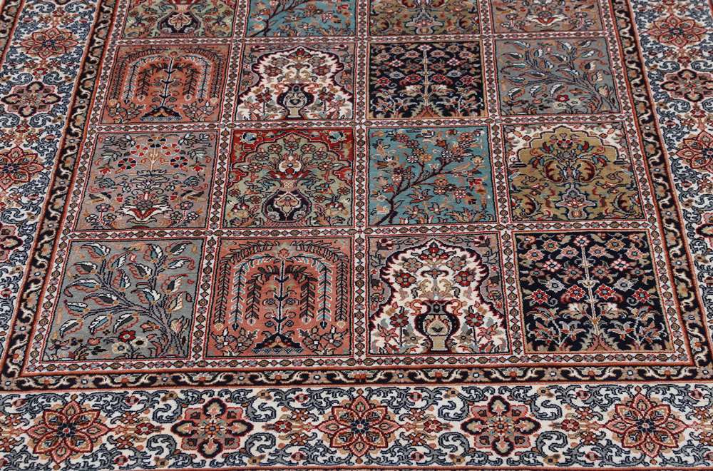 Oriental rug Kashmir