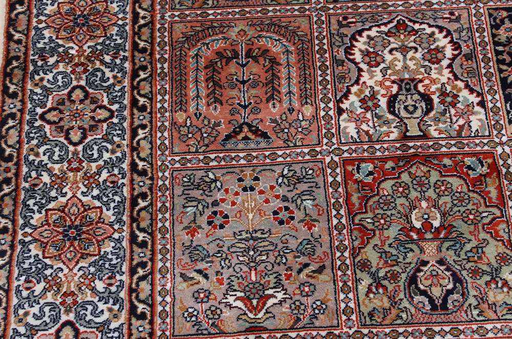 Oriental rug Kashmir