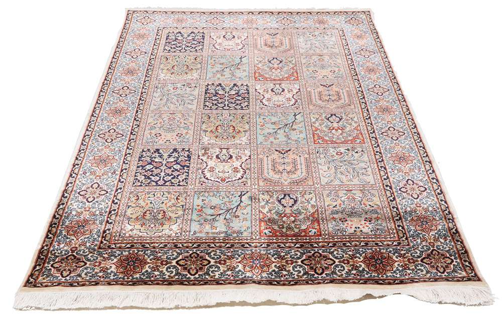 Oriental rug Kashmir