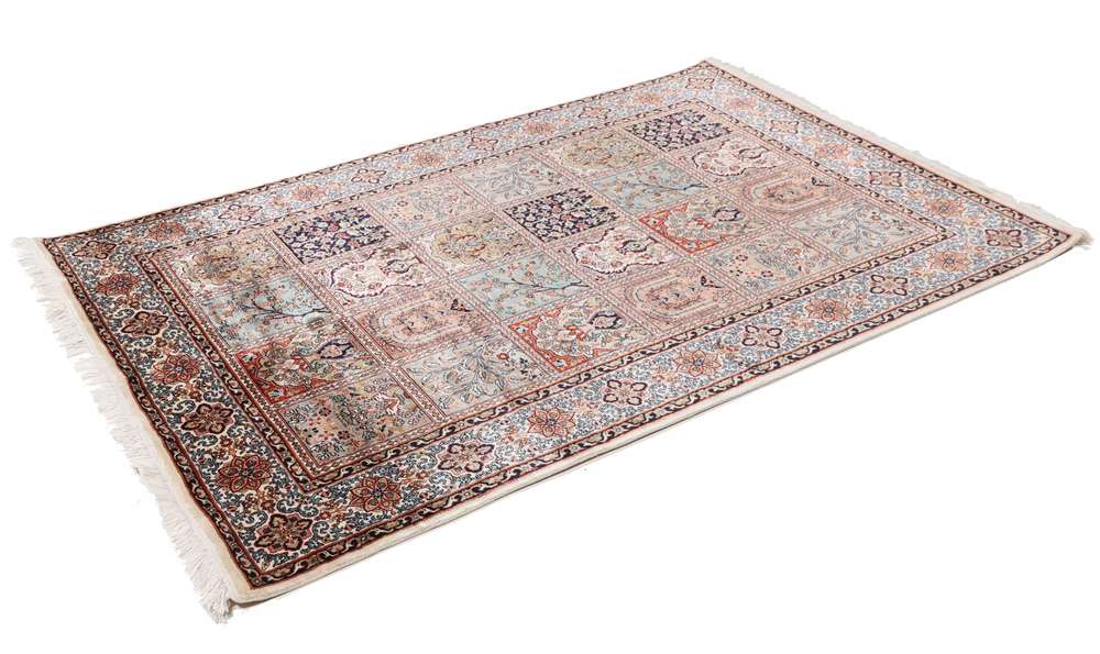 Oriental rug Kashmir