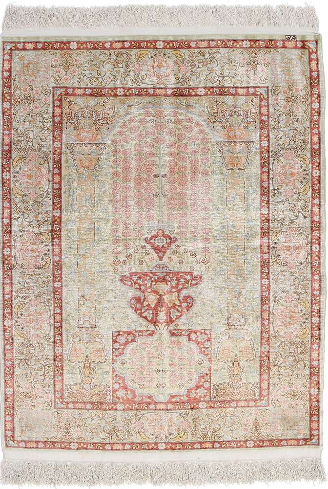 Oriental rug Hereke