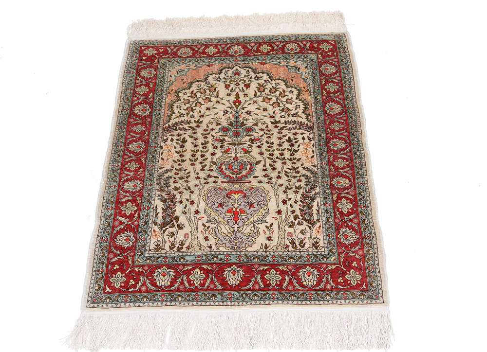 Oriental rug Hereke