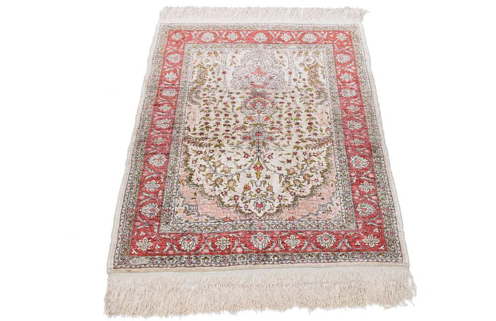 Oriental rug Hereke