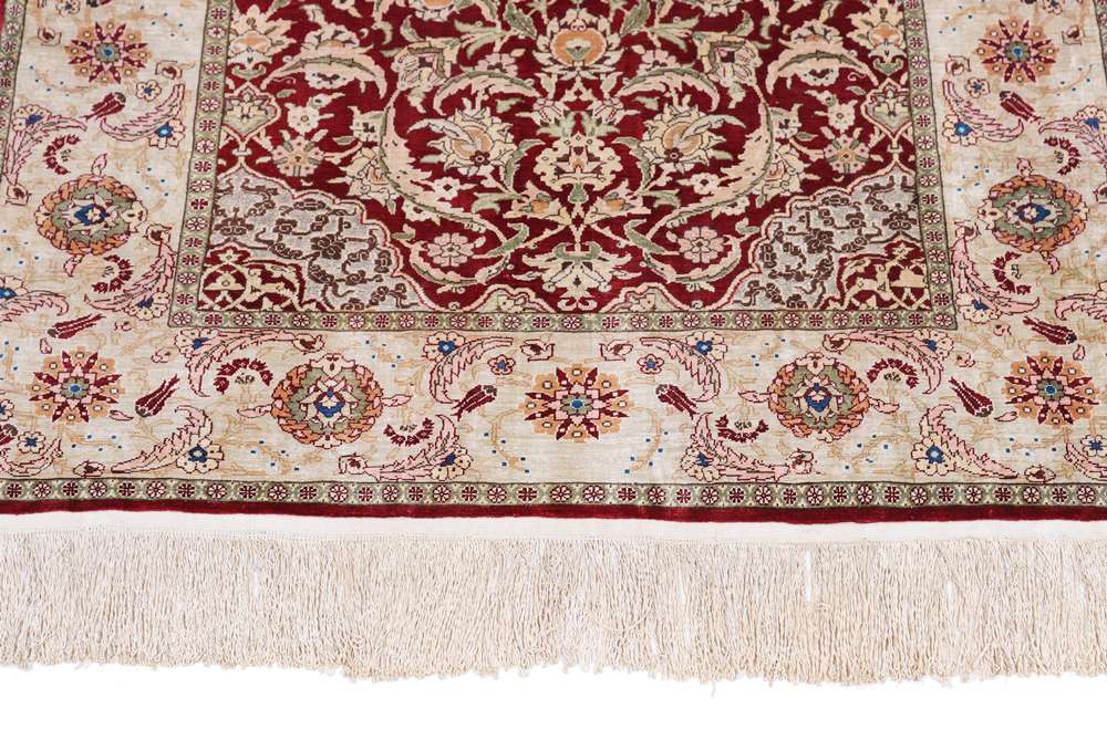 Oriental rug Hereke