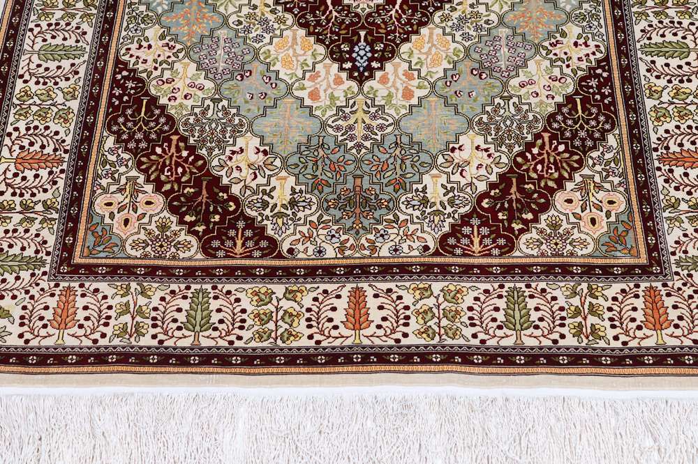 Oriental rug Hereke