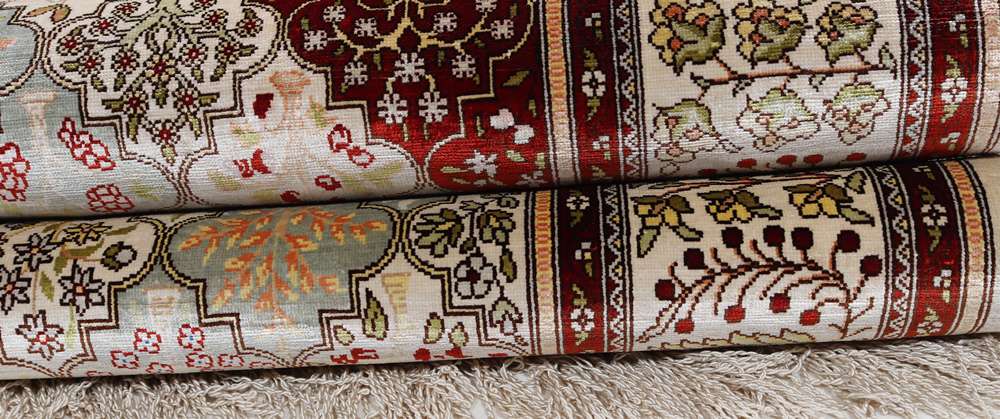 Oriental rug Hereke