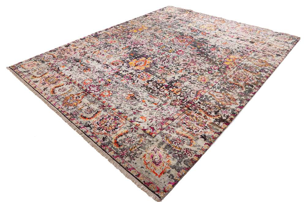 Oriental rug Signature