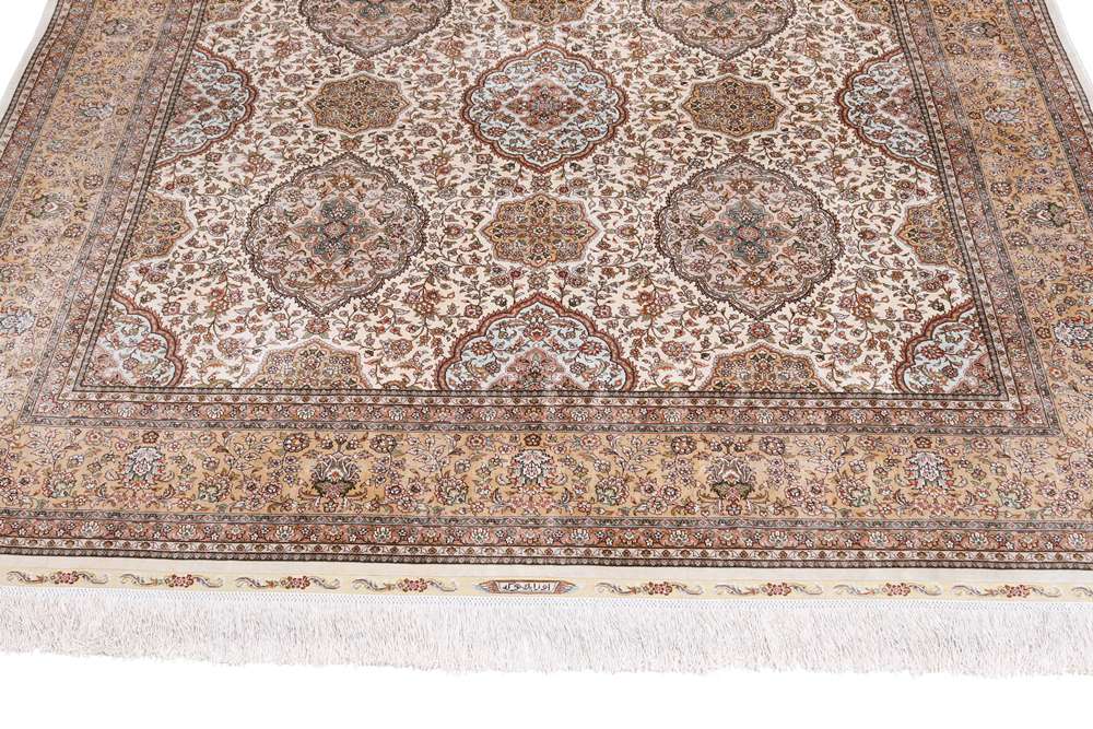 Oriental rug Hereke