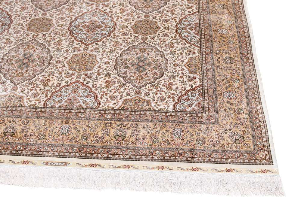 Oriental rug Hereke