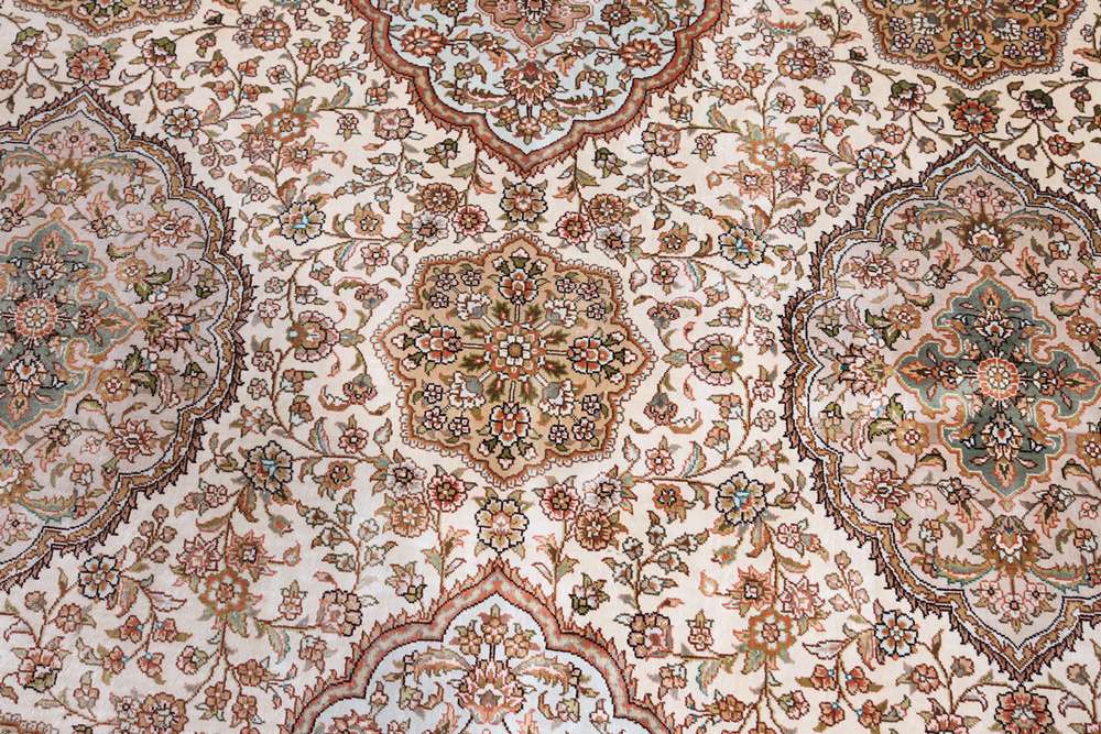 Oriental rug Hereke