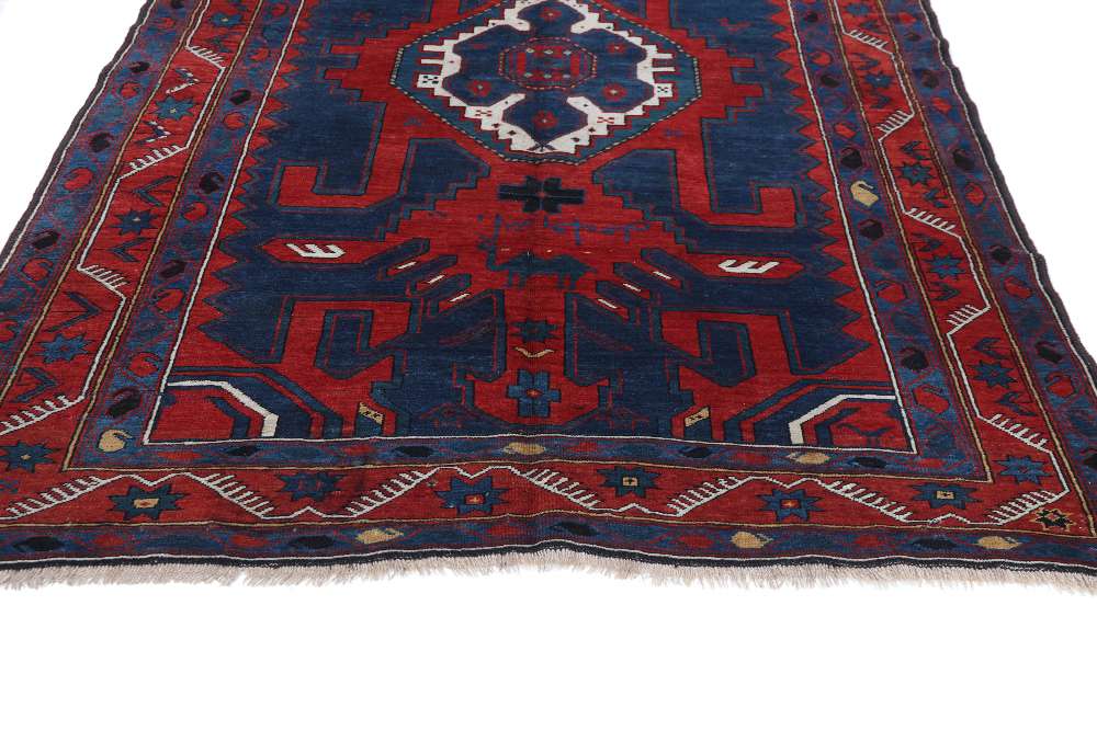 Oriental rug Kazak