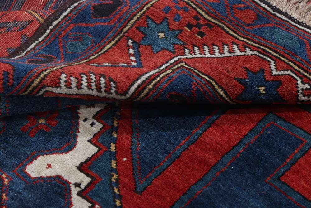 Oriental rug Kazak