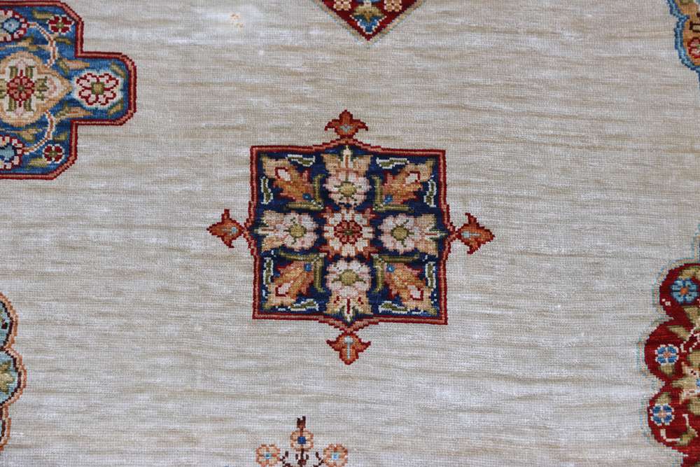 Oriental rug Hereke