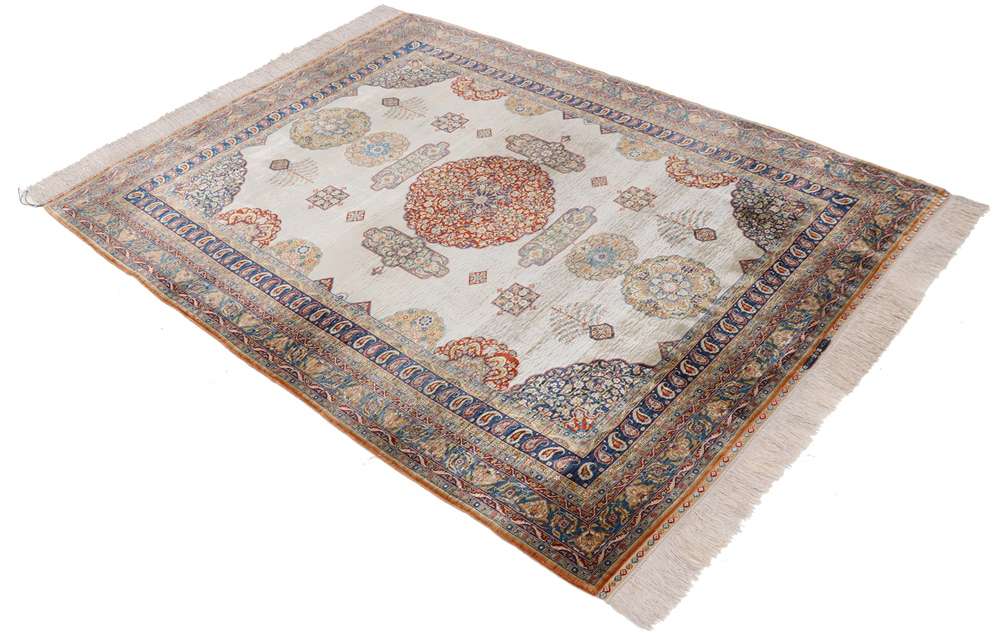 Oriental rug Hereke