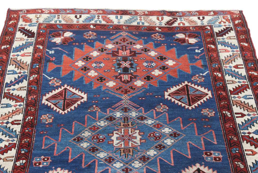 Oriental rug Kazak