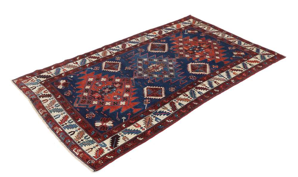 Oriental rug Kazak