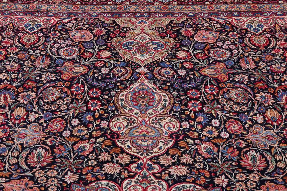 Persian rug Kerman Rawar