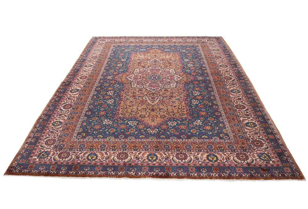 Oriental rug Agra