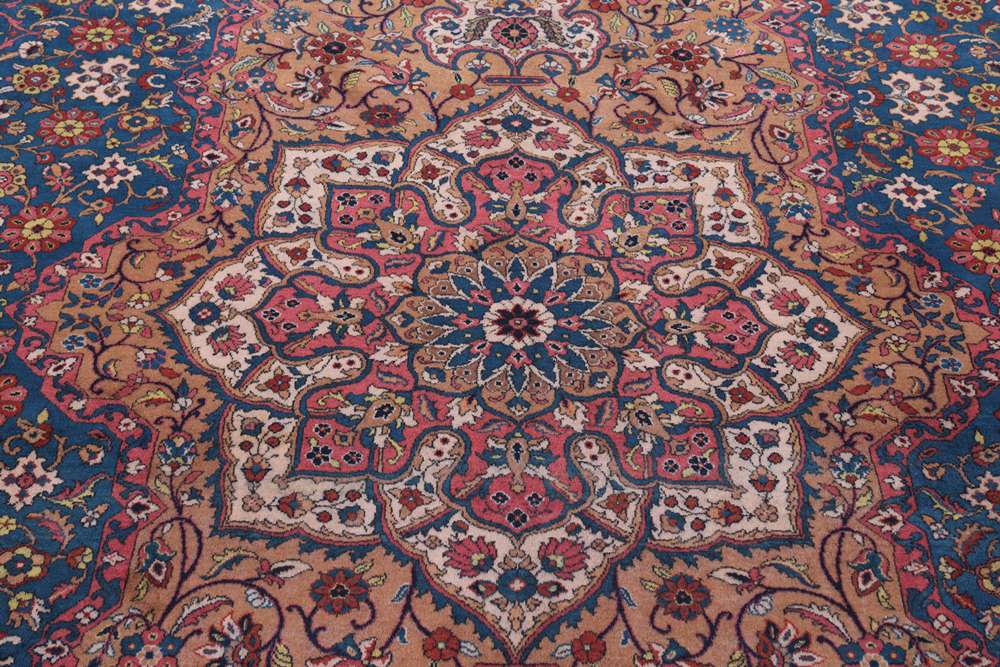 Oriental rug Agra