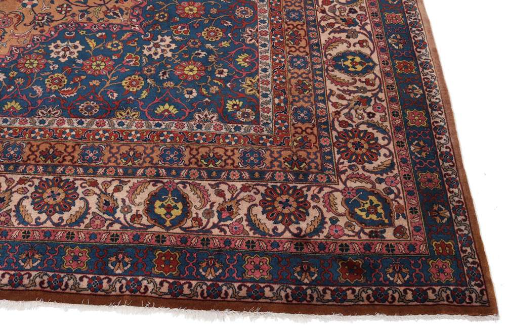 Oriental rug Agra