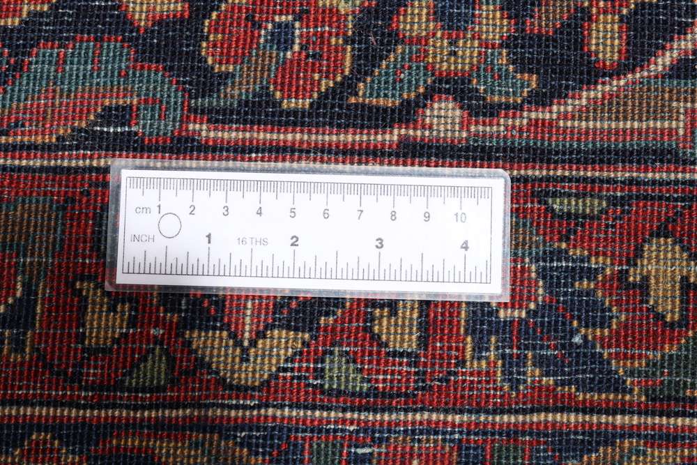 Persian rug Sarugh
