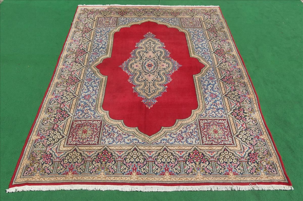 Oriental rug Kerman