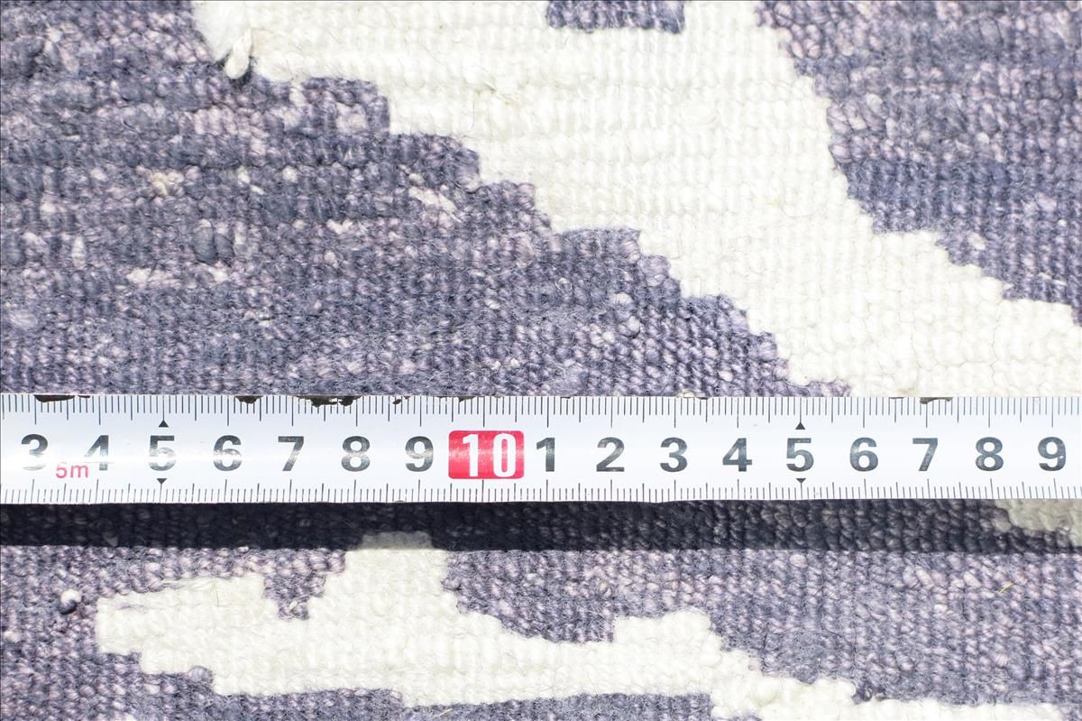 Modern rug Ikat Royal